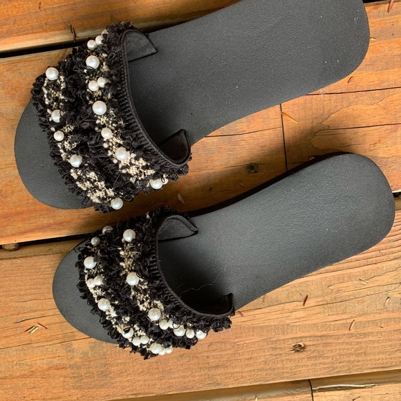 Pearl sandals - Picture 2 of 2